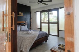 Guyam – Double (1)