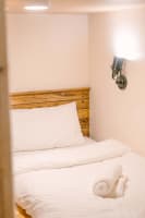 2E